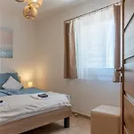 Maria's Perla Apartment Vir