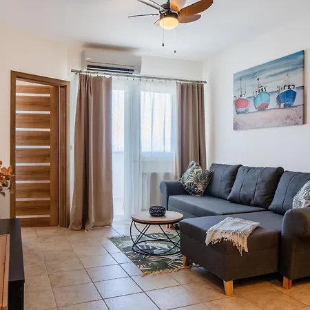 Maria's Perla Apartment Vir