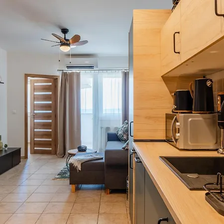 Maria's Perla Apartment Vir